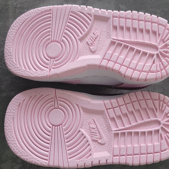 Toddler Nike Dunk Low TD Sneakers - toddler size 6 NWT - Picture 5 of 6